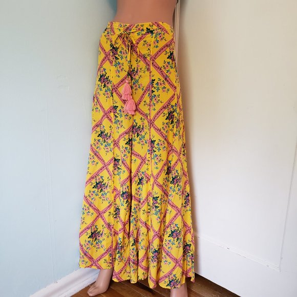 NWT Free People Beautiful Floral Wide leg Pants. - Picture 4 of 14
